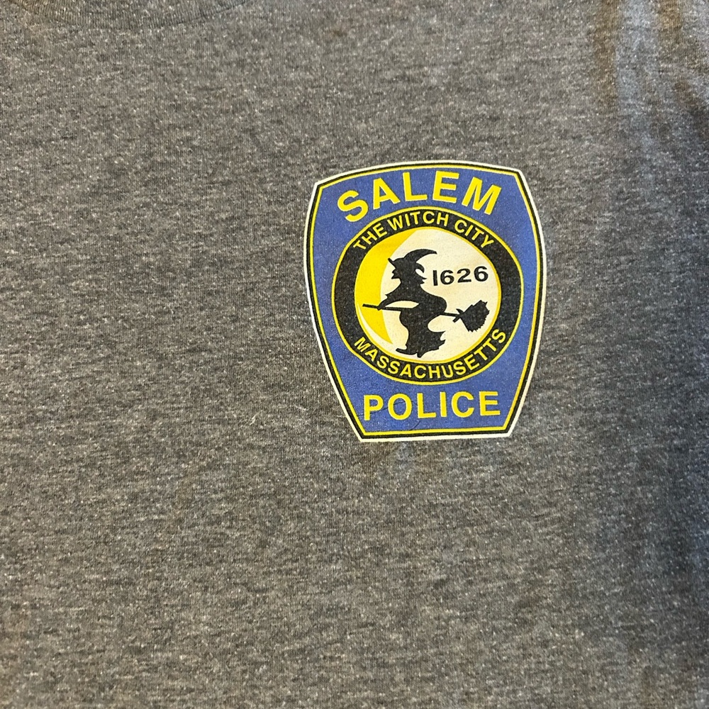 Salem, Massachusetts police t shirt featuring a witch size large - Picture 3 of 5